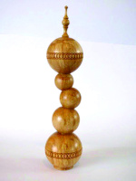 Lidded Box atop 4 multi axis turned  spheres (total 5 axis) : Ken Newton