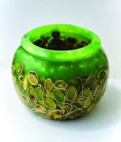 Pistachio Bowl in coloured Resin : Stuart Croft